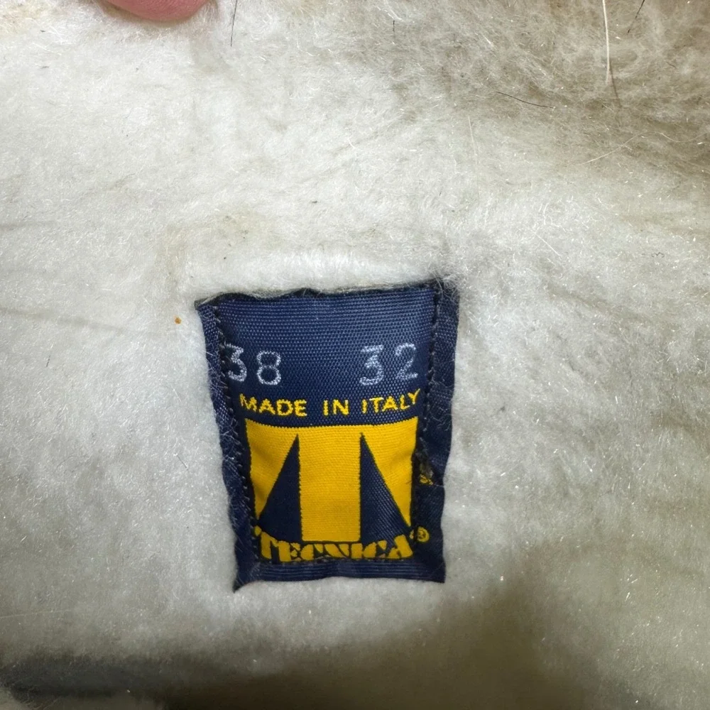 Tecnica Vintage Goat Hair Fur Moon Boots Made in Italy Cream IT 38 US 7-7.5